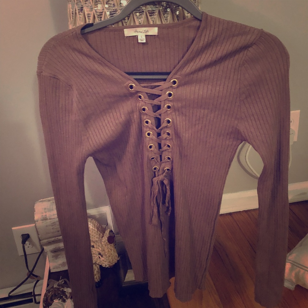 Flattering tie up shirt.
